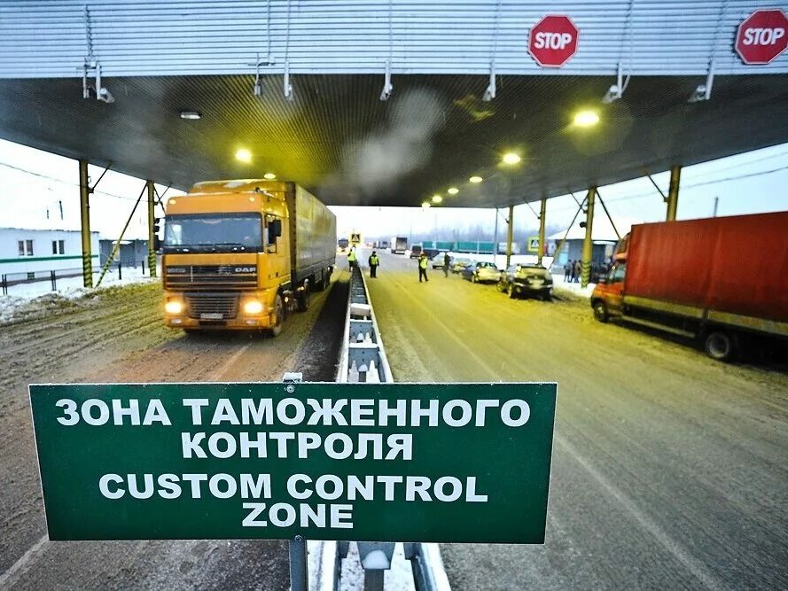 Дума обсудит 23 мая обращение в кабмин по транзиту фур из Польши через Россию